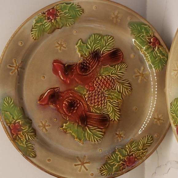 Set of 2 ceramic dish plate red cardinals Christmas plate 10.25" Diam h… - Picture 2 of 4